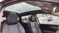 Nissan Qashqai 1.3 DiG-T N-Motion 5dr Petrol Hatchback